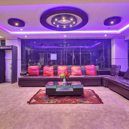 Oyo Townhouse 707 Grand Krishna Hotel Hyderabad Exterior foto