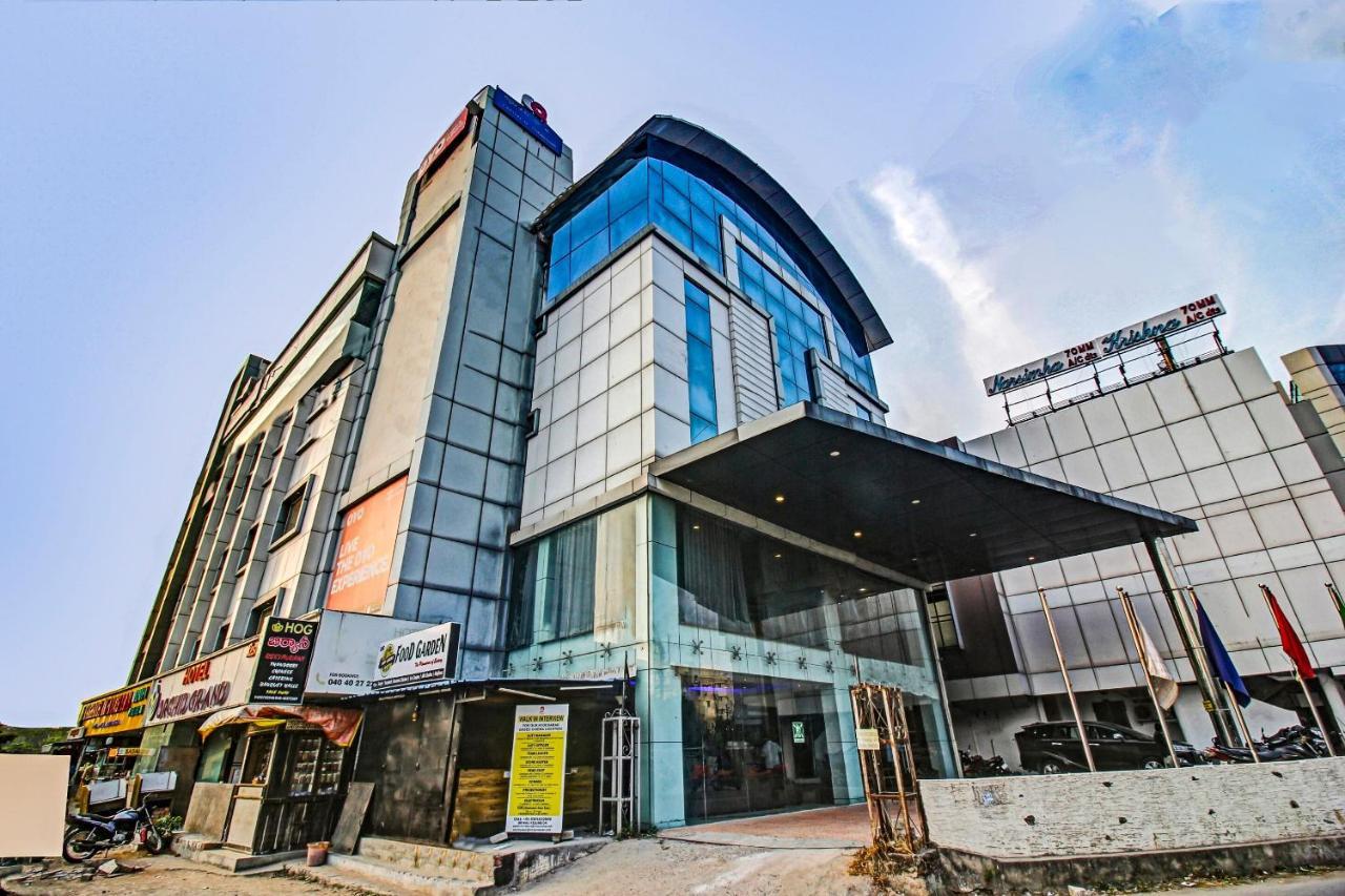 Oyo Townhouse 707 Grand Krishna Hotel Hyderabad Exterior foto